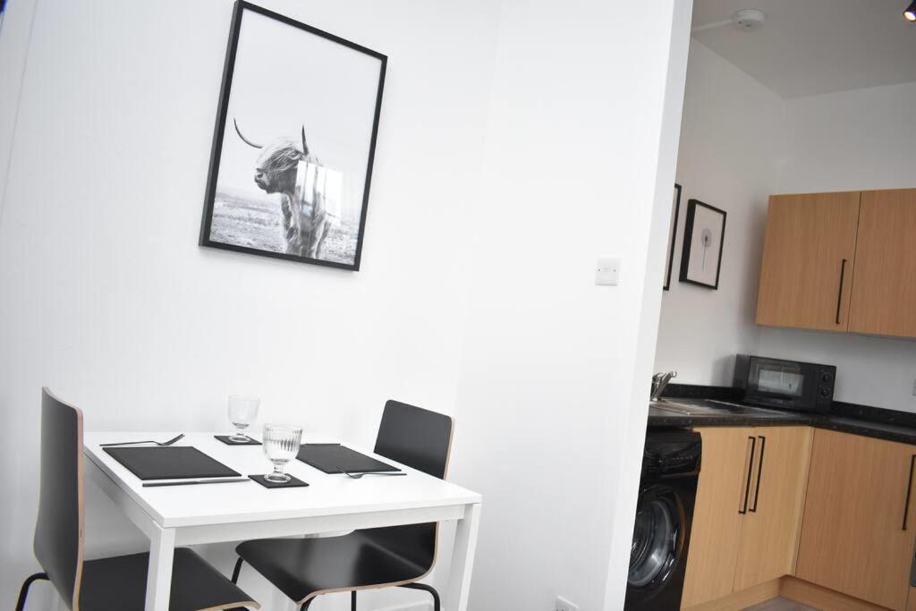 Modern & Bright 1 Bed For 4 Close To City Centre! EDI Eksteriør bilde
